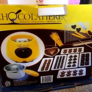 Chocolate melting pot